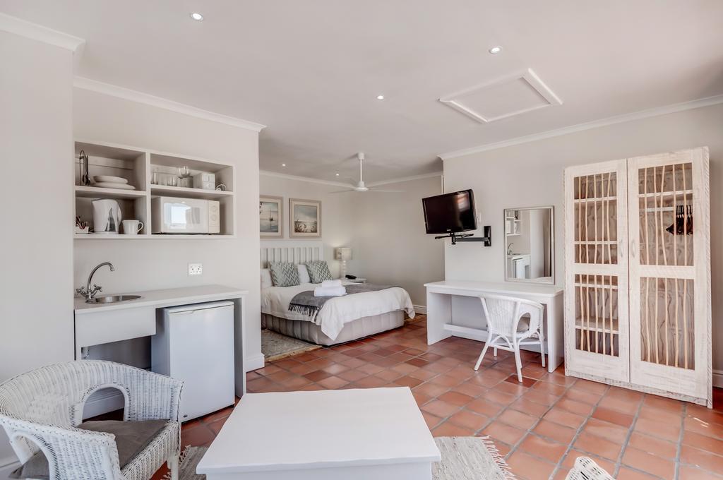 First Avenue Guesthouse Port Elizabeth Oda fotoğraf